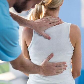 Właściwa postawa jako zapobieganie osteochondrozy klatki piersiowej